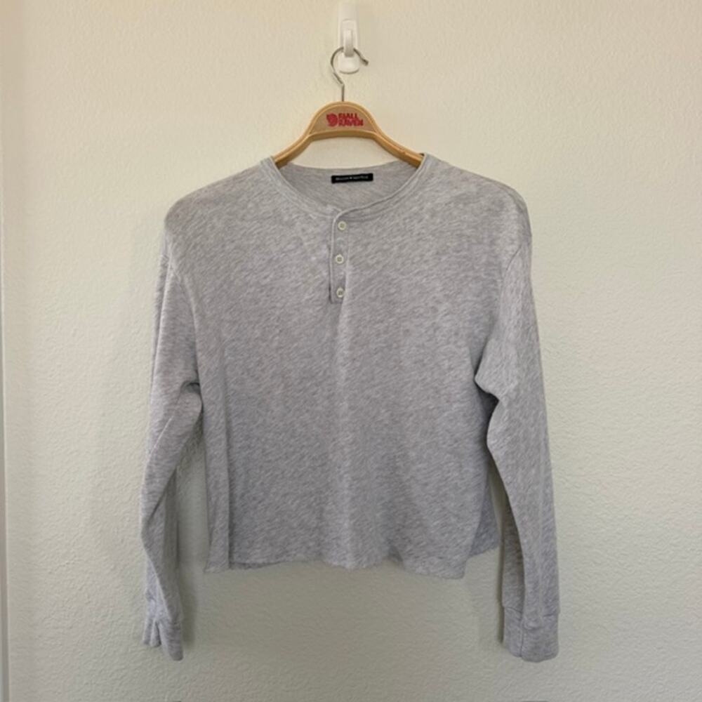 Brandy Melville Sweatshirt Gray Heather‎ Henley Placket Raw Hem Women's One Size